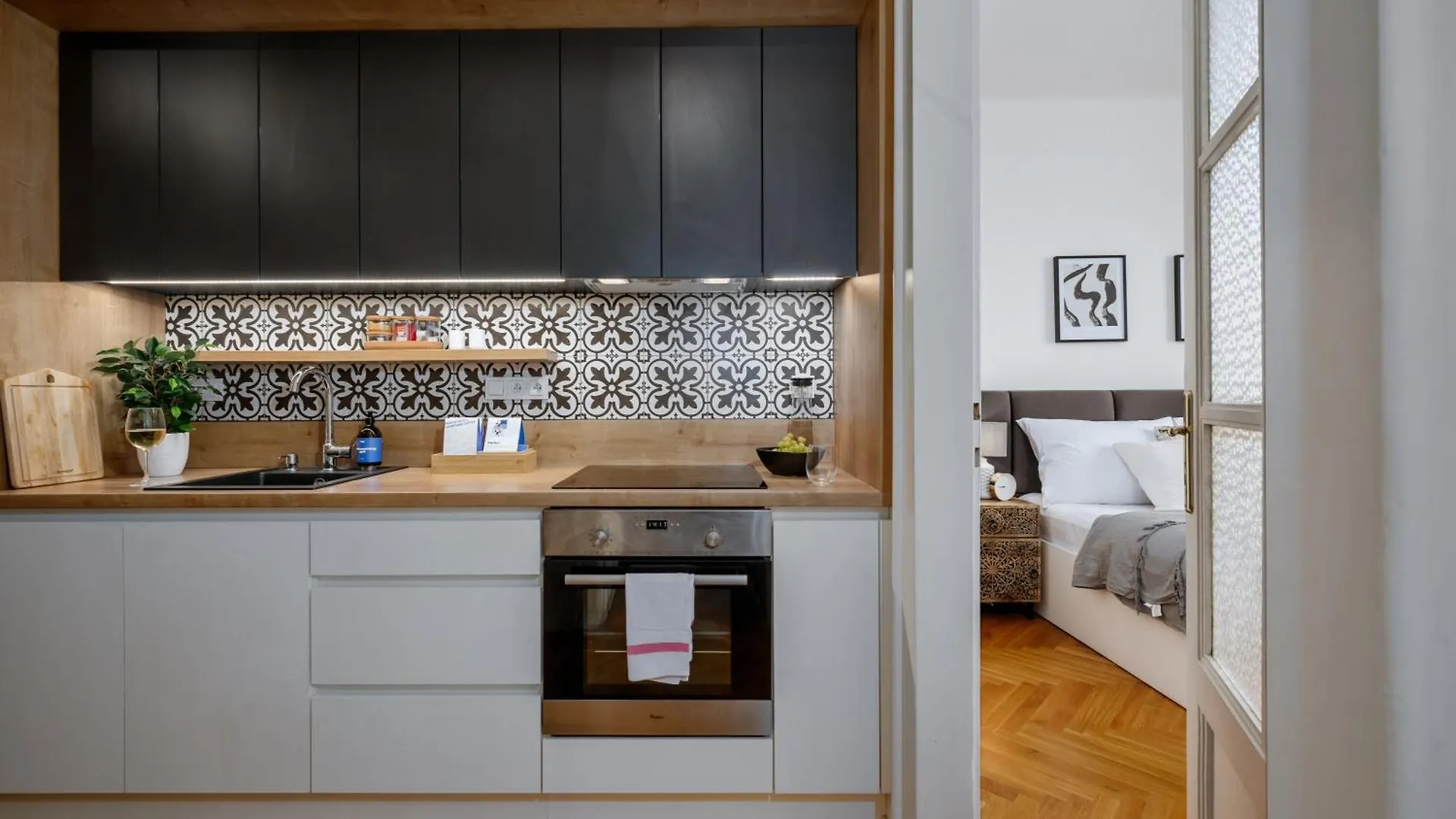 Apartment Prague Days - 1Bdr Apt - Workspace - Near Prague Castle